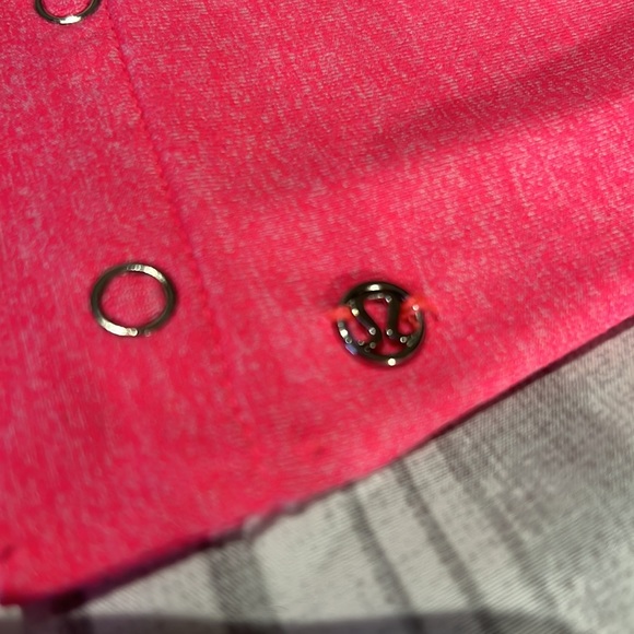 Lululemon Vinyasa Scarf
Heathered Flash🔥 - Picture 2 of 2